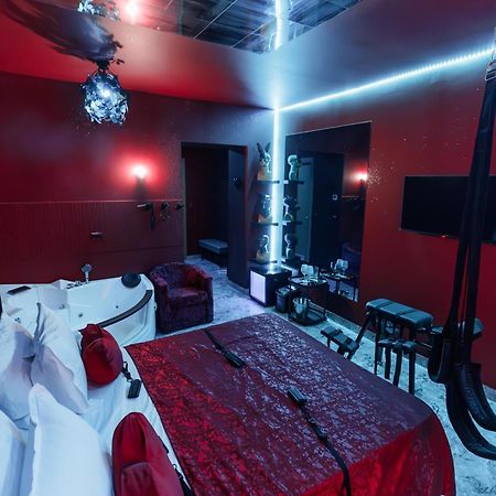 Romeo Nights - Love Rooms - Adults Only Бухарест Экстерьер фото