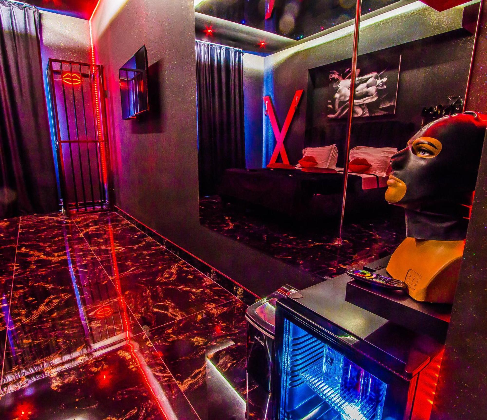 Romeo Nights - Love Rooms - Adults Only Бухарест Экстерьер фото