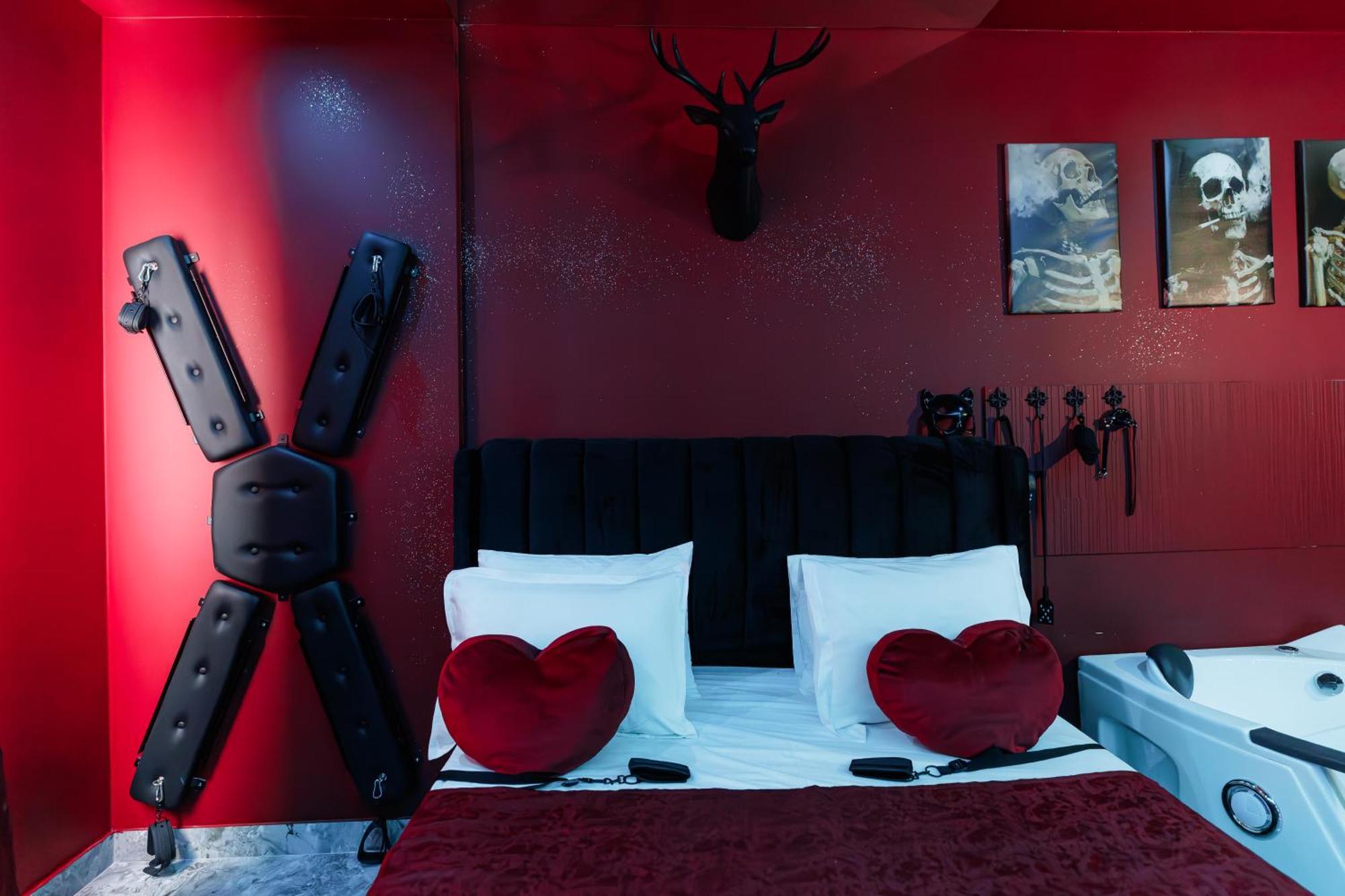 Romeo Nights - Love Rooms - Adults Only Бухарест Экстерьер фото