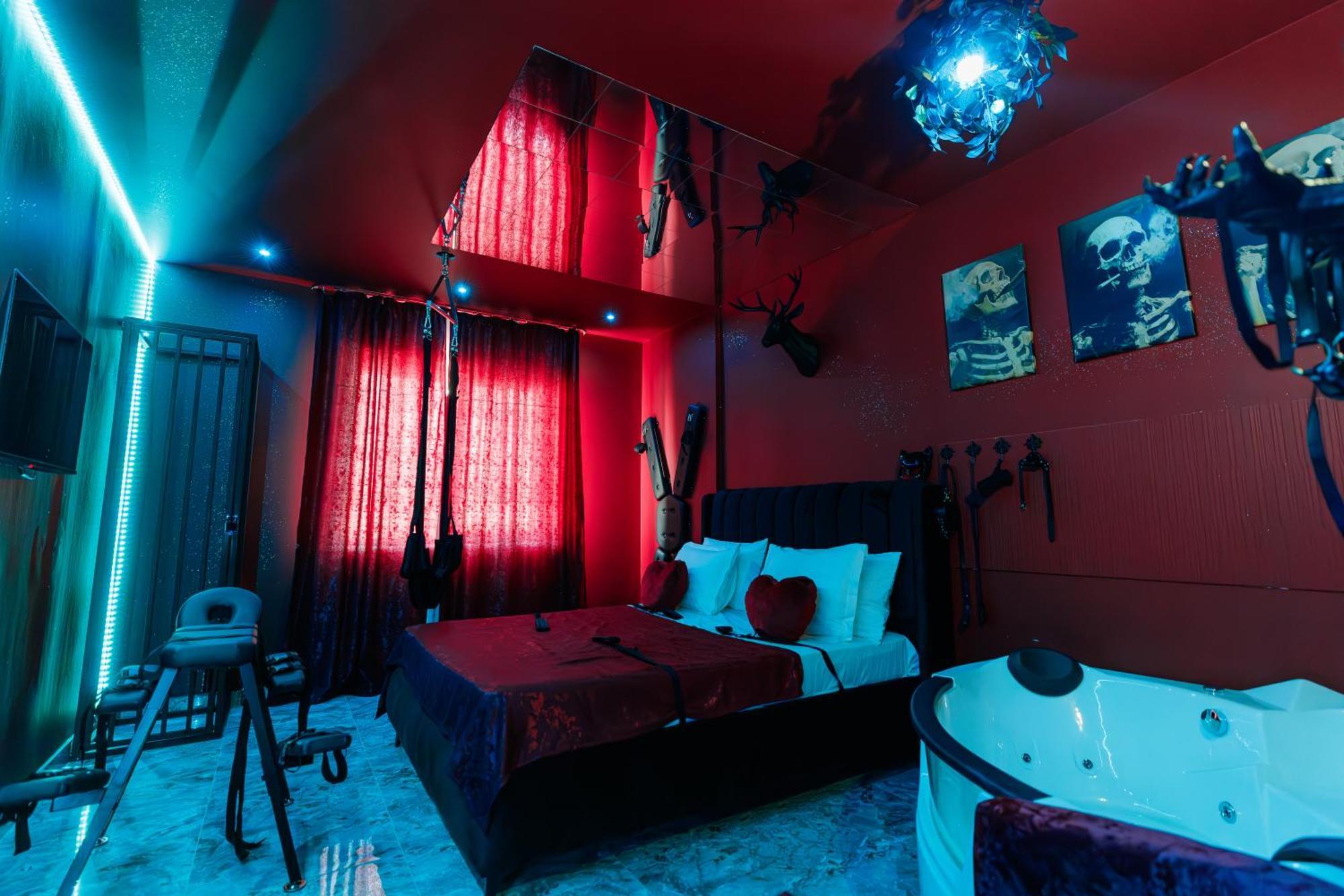 Romeo Nights - Love Rooms - Adults Only Бухарест Экстерьер фото